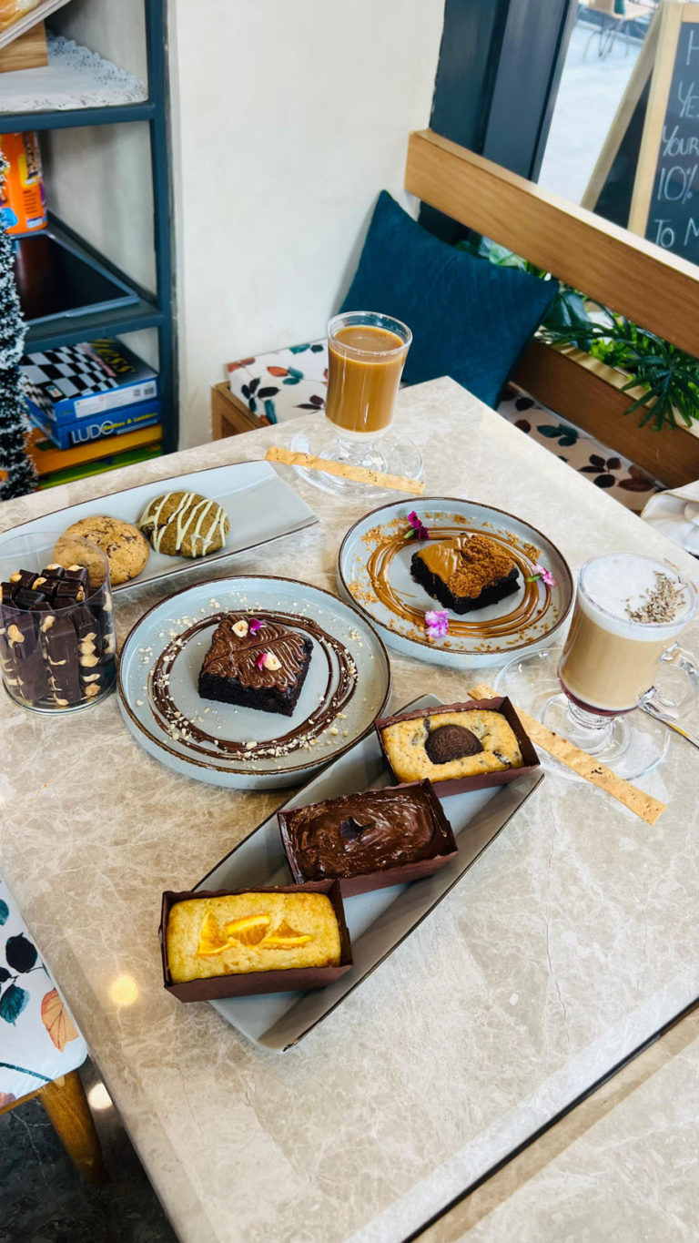 Food Influencer and Blogger Mohit foodie hr26 HungerHoo 16 768x1365