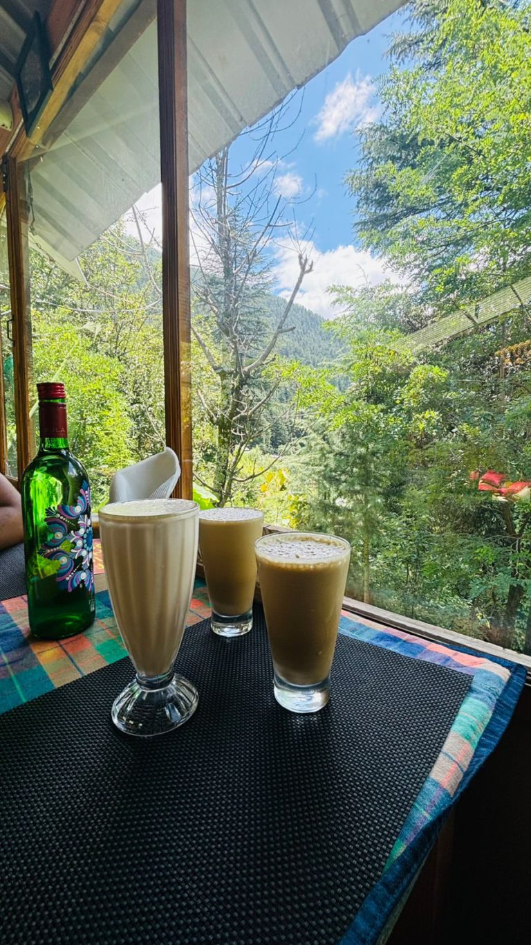 Food Influencer and Blogger Ritika Bites with Rits HungerHoo 2 768x1365