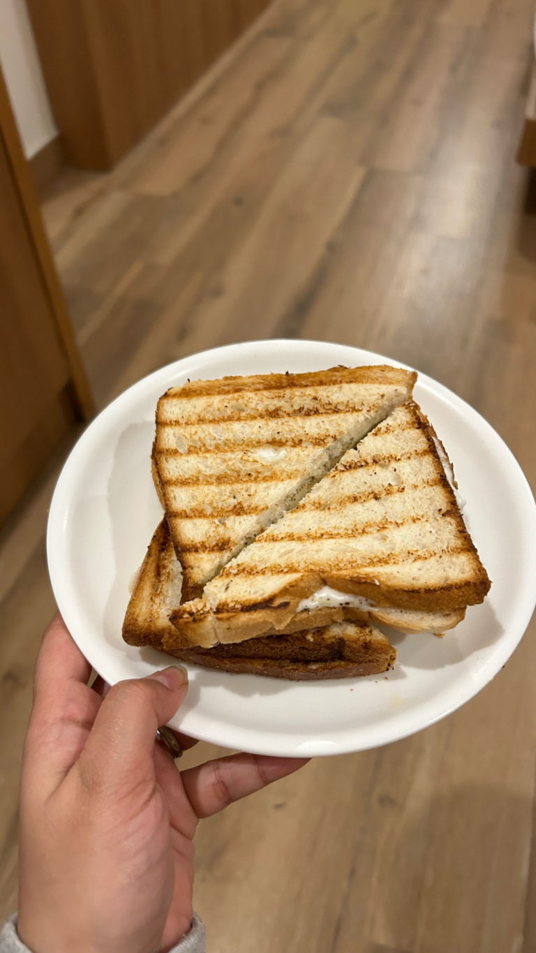 91A7A4B0 B442 4C10 86E4 472D56C5DB98 768x1365