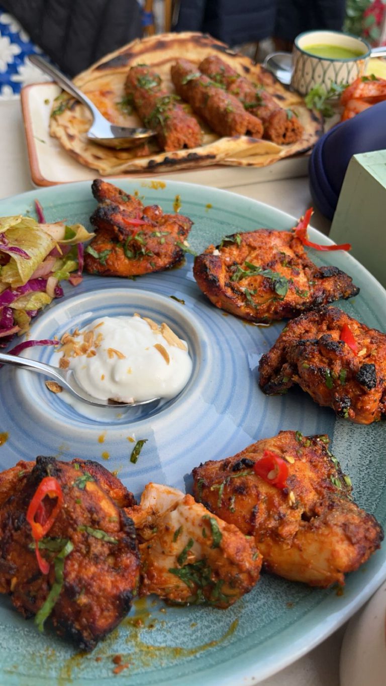 Food Influencer and Blogger Nisha Foodmandi HungerHoo 5 768x1365