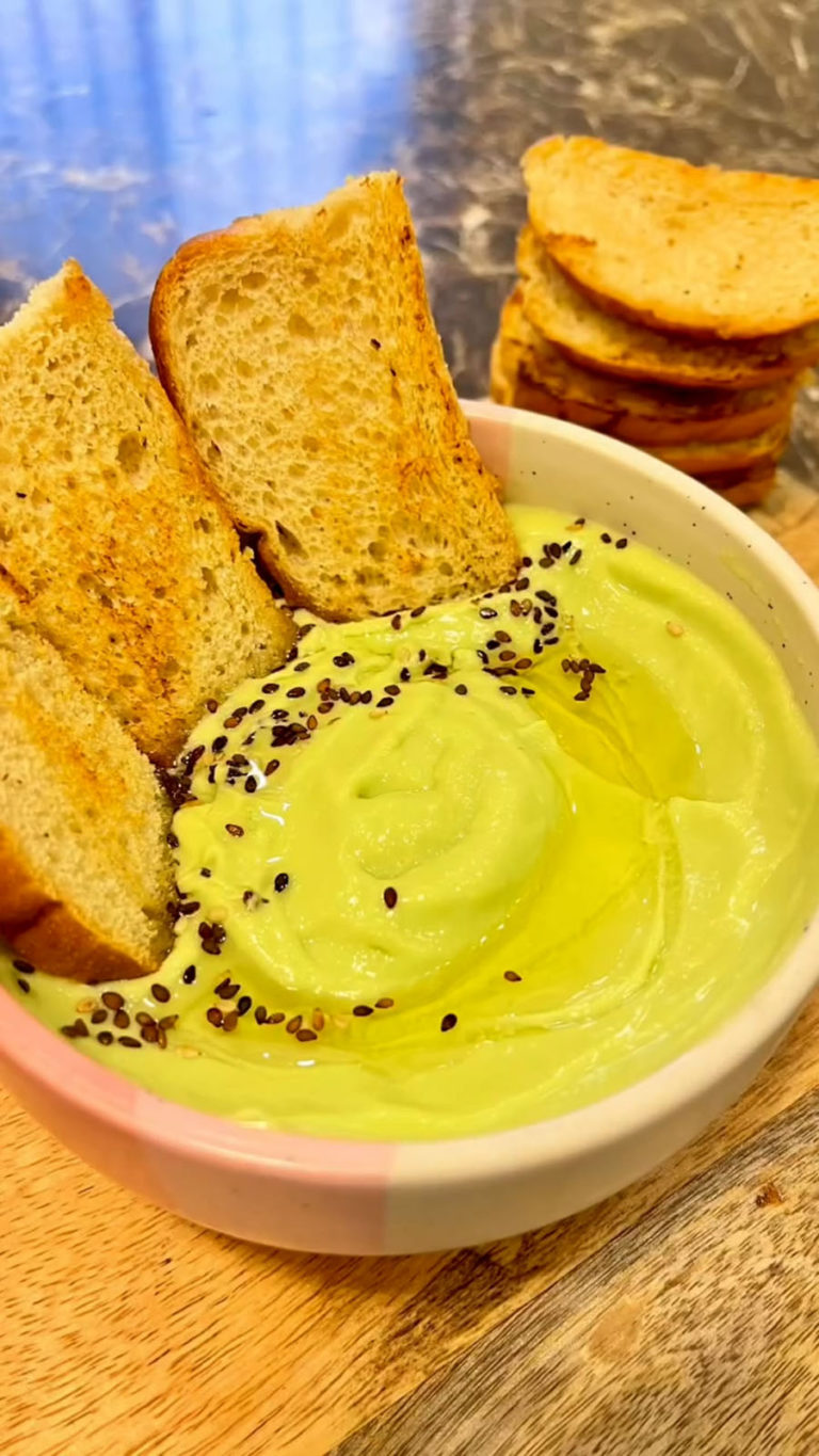 Food Influencer and Blogger Bandana Nutritjournal HungerHoo 6 768x1365