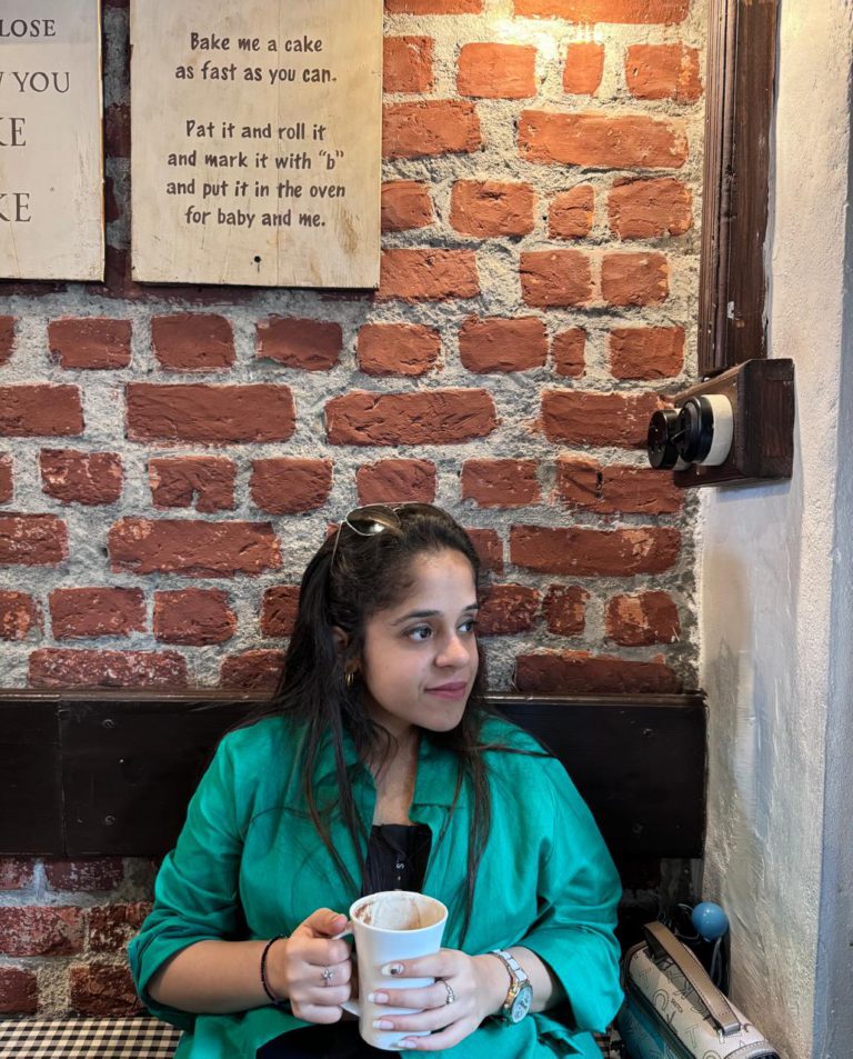 Food Influencer and Blogger Charu Foodieandwhat HungerHoo 2 768x953