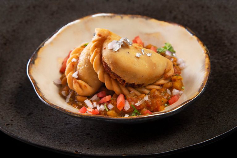 Highly Rated Restaurant Ziya The Oberoi Mumbai Maharashtra India HungerHoo 15 768x512