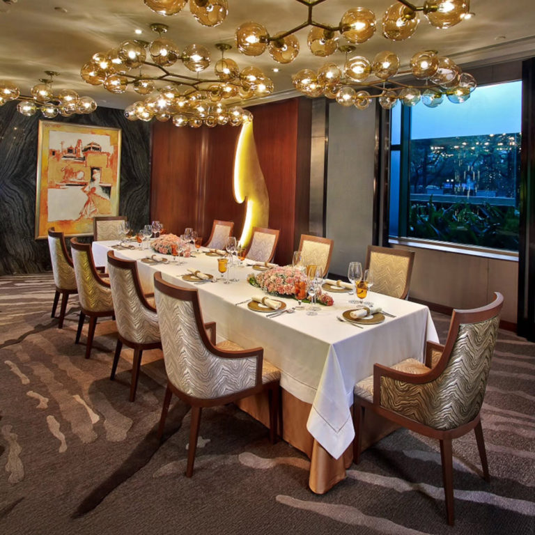 Highly Rated Restaurant Avartana ITC Grand Chola Chennai Tamil Nadu India HungerHoo 2 768x768
